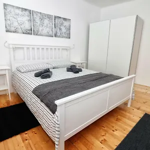 La Vela Apartment